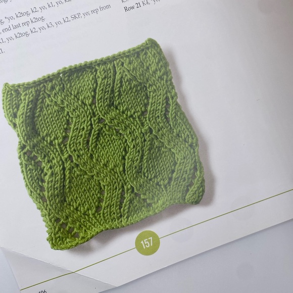 Vogue Knitting Stitchionary Book - Picture 6 of 7